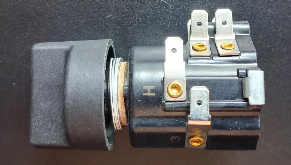 přepínač blinkrů ZETOR 5511-5711-6945+CRYSTAL