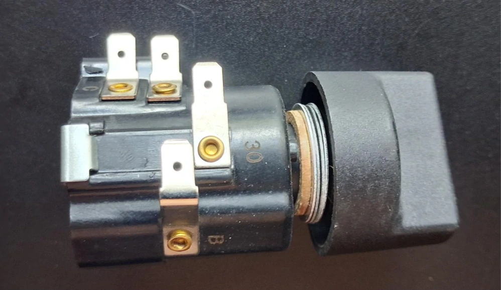 přepínač blinkrů ZETOR 5511-5711-6945+CRYSTAL