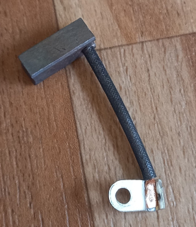 uhlík dynama 8x8 (JAWA, ČZ) 6V